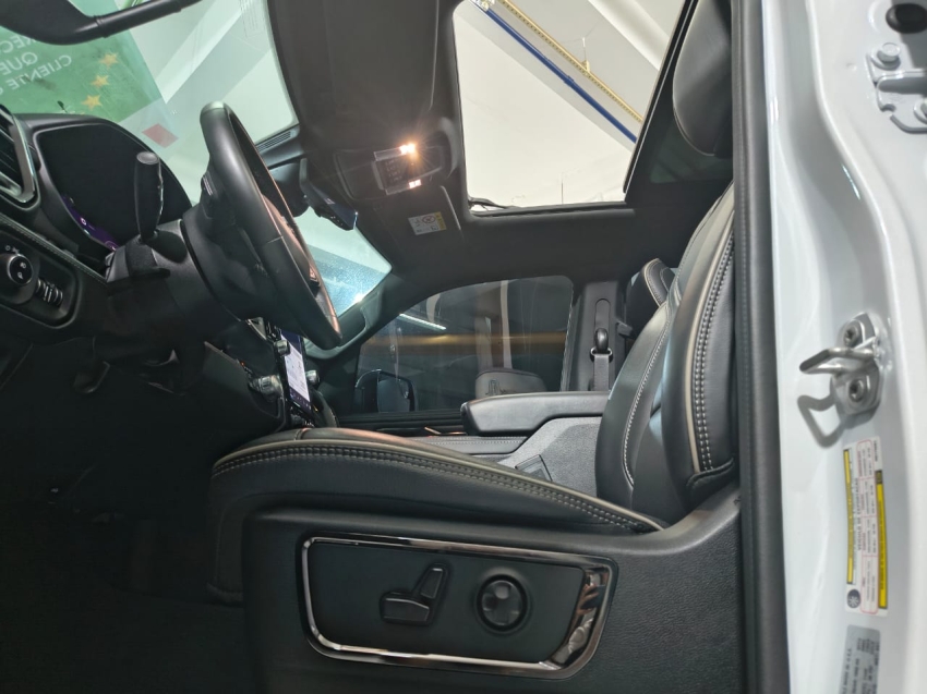 ram 1500 5.7 v8 gasolina limited cd 4x4 automatico 4p 202417