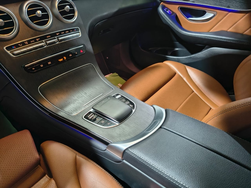 mercedes-benz glc 300 2.0 cgi gasolina coupe amg line 4matic 9g-tronic 4p automatico 202311