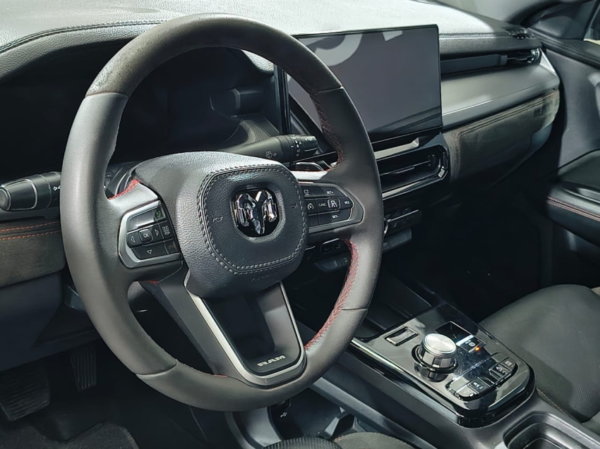 ram rampage 2.0 hurricane 4 turbo gasolina r/t 4x4 automatico 4p 202413