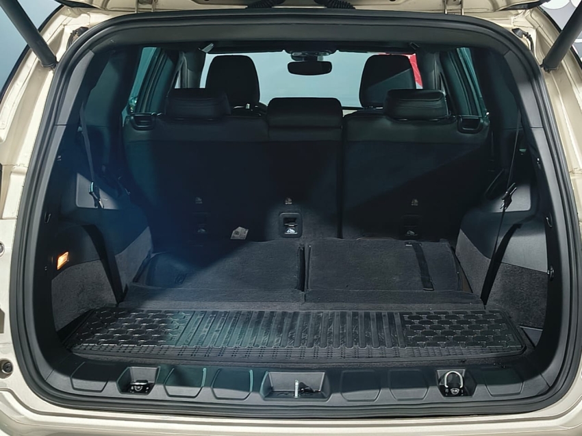 jeep commander 1.3 t270 turbo flex overland at6 4p automatico 202510