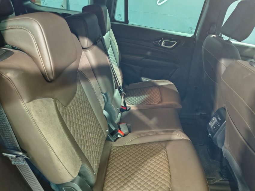 jeep commander 1.3 t270 turbo flex overland at6 4p automatico 202511