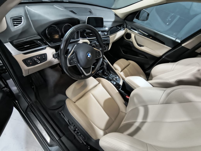 bmw x1 2.0 16v turbo activeflex sdrive20i x-line 4p automatico flex 201916