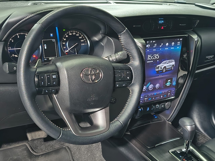 toyota hilux 2.8 d-4d turbo diesel cd srx 4x4 automatico 4p 20246