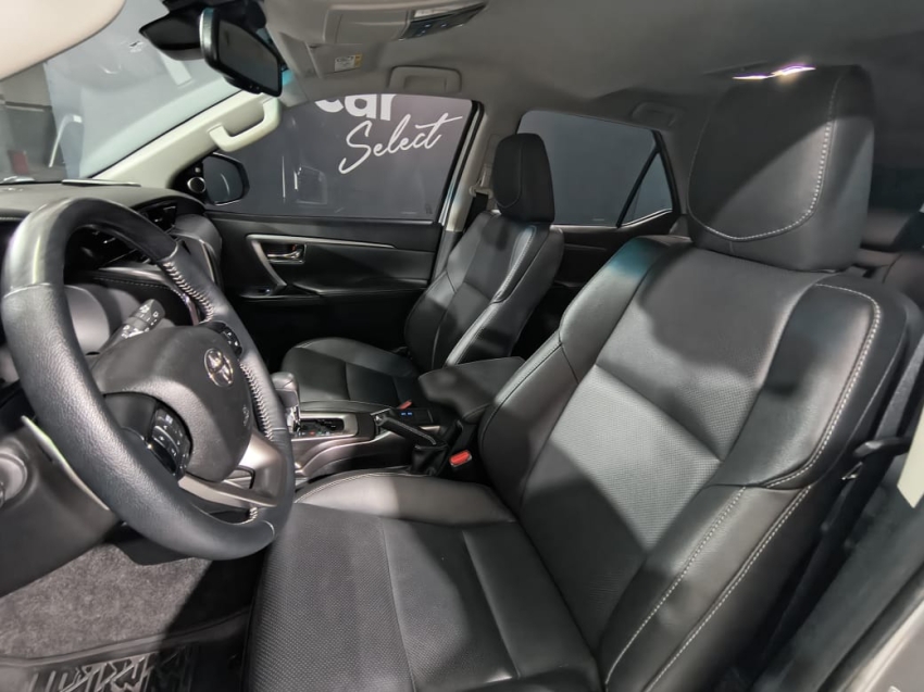 toyota hilux 2.8 d-4d turbo diesel cd srx 4x4 automatico 4p 20248