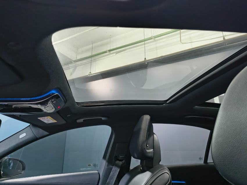 mercedes-benz c 300 2.0 eq boost hibrido amg line 9g-tronic 4p automatico 202317