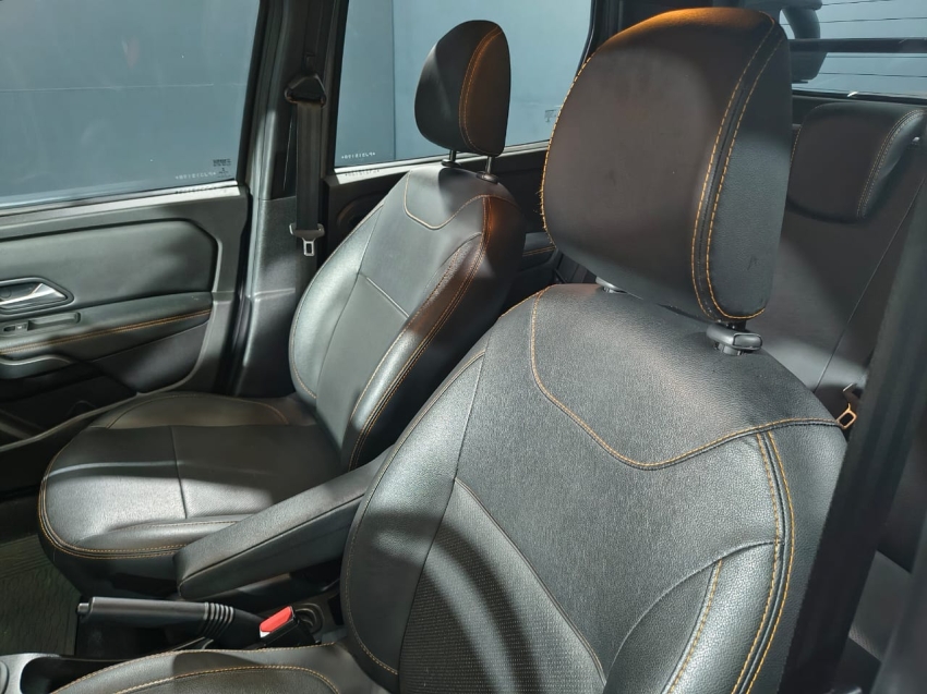 renault oroch 1.3 tce flex outsider x-tronic 4p automatico 202312