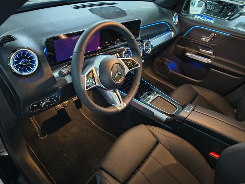 mercedes-benz glb 220 2.0 4m amg line gasolina 4p automatico 202510