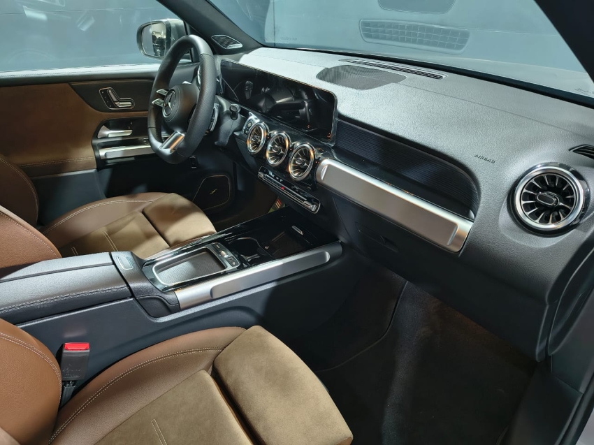 mercedes-benz glb 220 2.0 4m amg line gasolina 4p automatico 202516