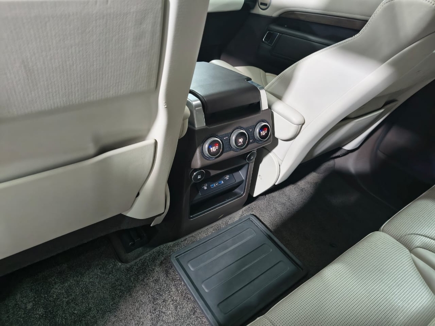 land rover discovery 3.0 v6 td6 diesel hse luxury 4wd automatico 4p 202024