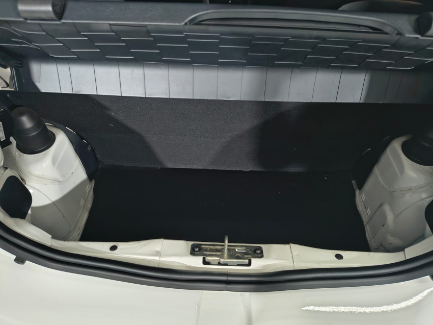 fiat mobi 1.0 evo flex like. manual 4p 20196