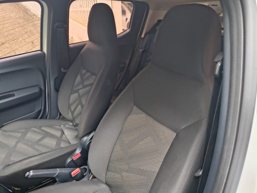 fiat mobi 1.0 evo flex like. manual 4p 201910