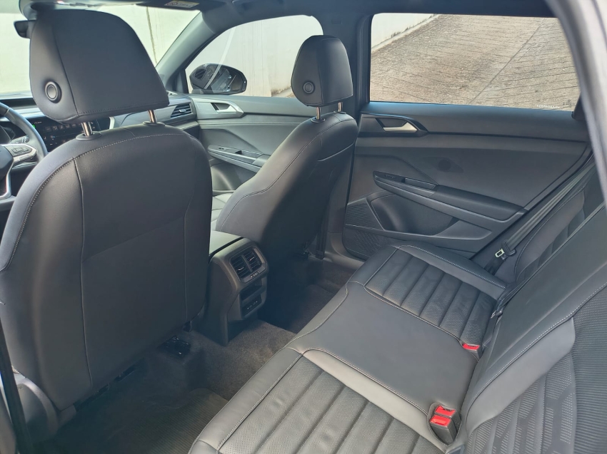 volkswagen taos 1.4 250 tsi total flex highline automatico 4p 202512