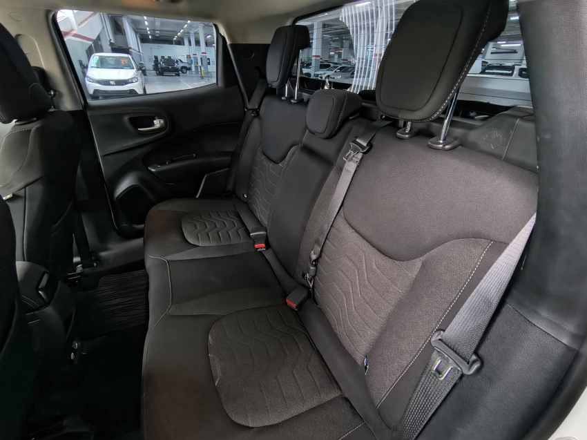 fiat toro 1.3 turbo 270 flex freedom at6 4p automatico 202413