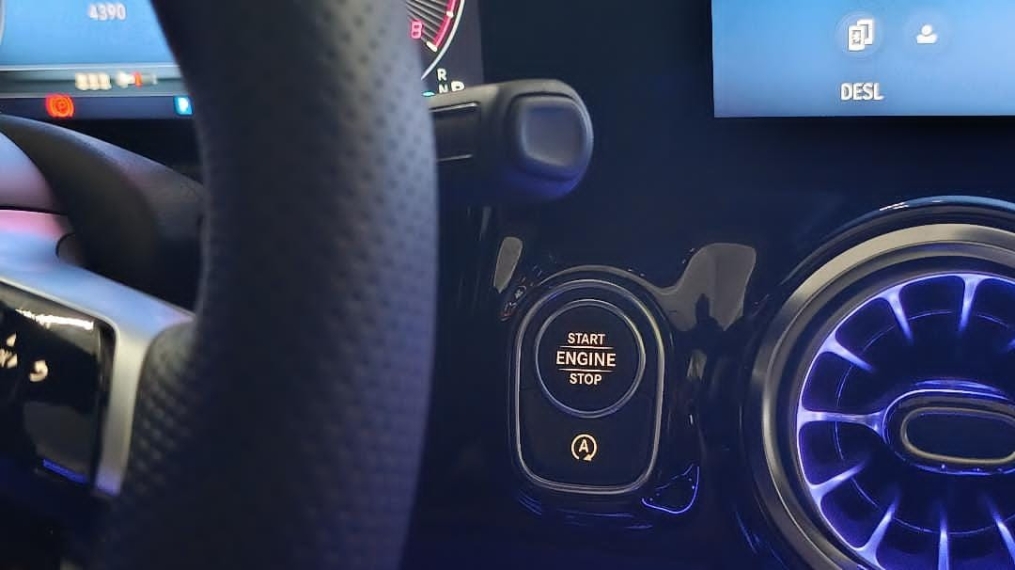 mercedes-benz gla 200 1.3 mhev amg line 7g-dct gasolina 4p automatico 202412