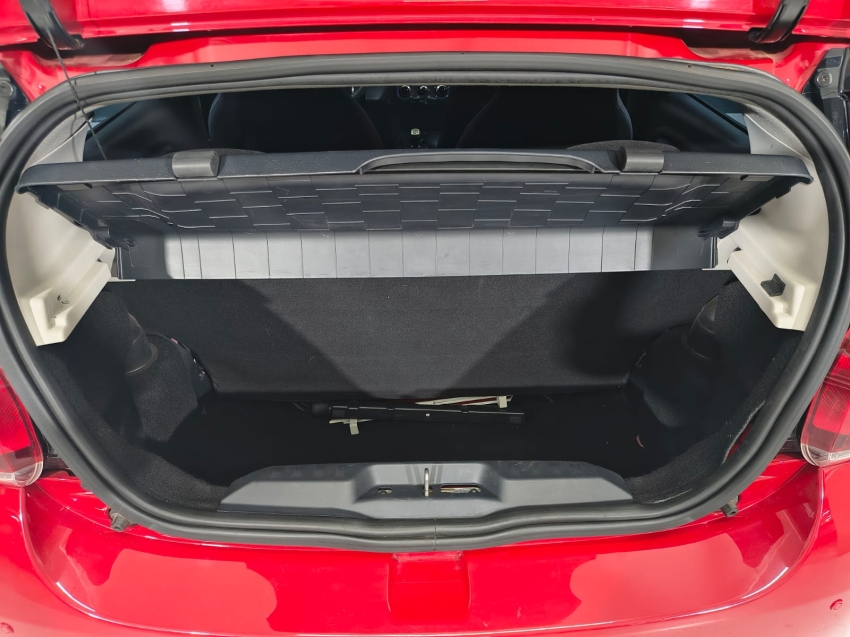 fiat mobi 1.0 evo flex like. manual 4p 20197