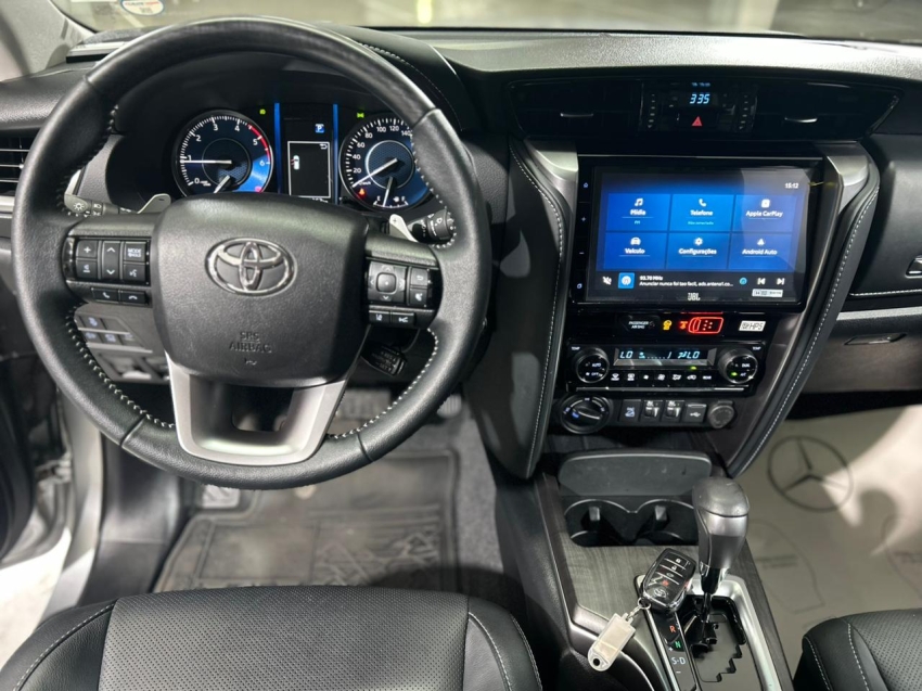 toyota hilux sw4 2.8 d-4d turbo diesel srx 7l 4x4 automatico flex 4p 20242