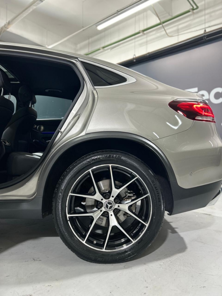 mercedes-benz glc 300 2.0 cgi gasolina coupe amg line 4matic 9g-tronic 1.9 4p automatico 202313
