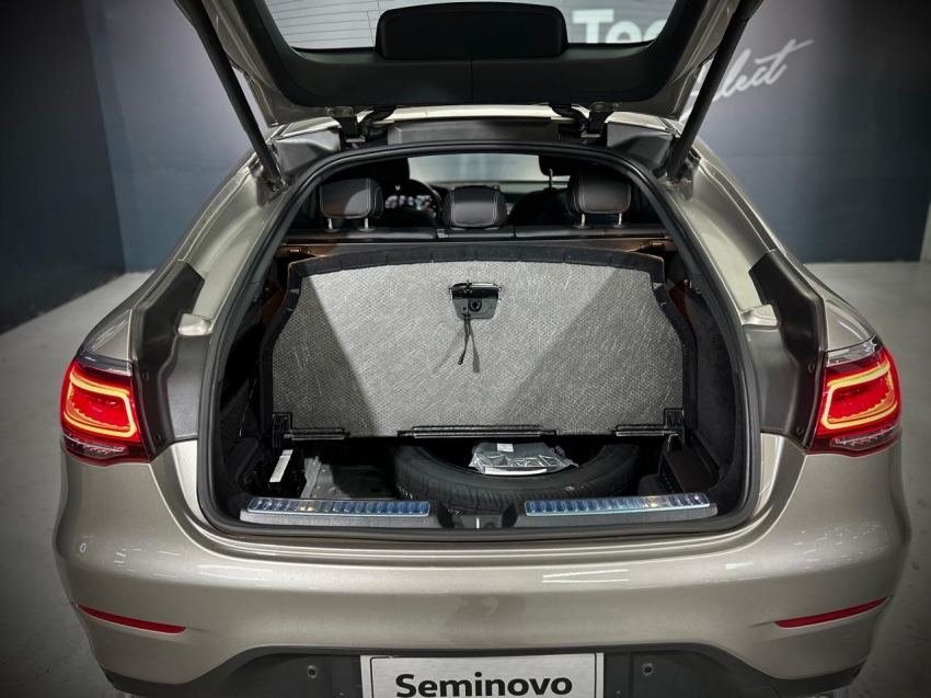 mercedes-benz glc 300 2.0 cgi gasolina coupe amg line 4matic 9g-tronic 1.9 4p automatico 202311