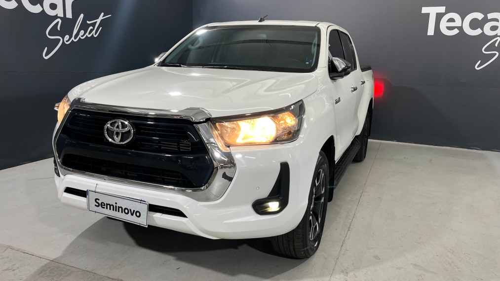 toyota hilux 2.8 d-4d turbo diesel cd srv 4x4 automatico 2.7 4p 20240