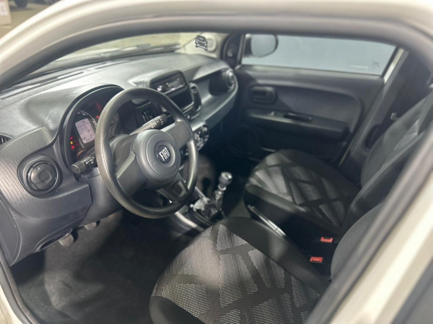 fiat mobi 1.0 evo flex like. manual 4p 20243