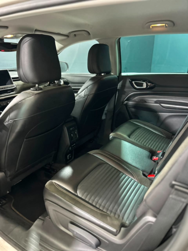 jeep commander 2.0 td380 turbo diesel limited at9 4p automatico 20228