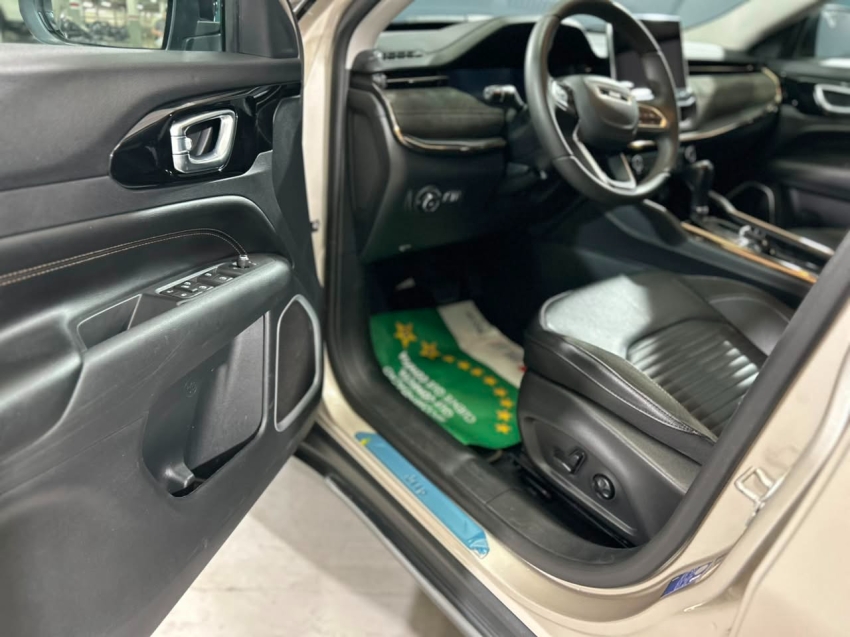 jeep commander 2.0 td380 turbo diesel limited at9 4p automatico 20225