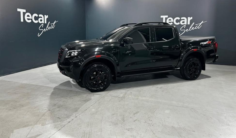 nissan frontier 2.3 16v turbo diesel pro4x cd 4x4 automatico 4p 2024