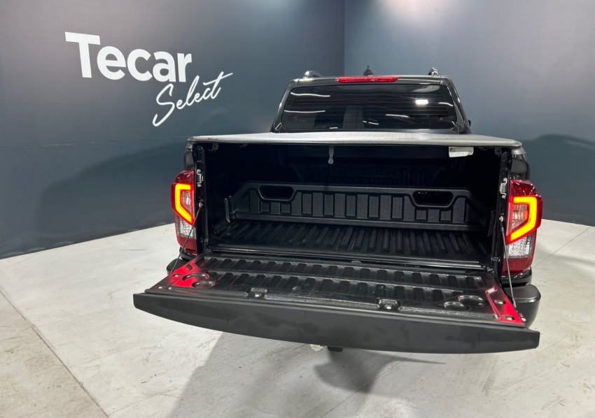 nissan frontier 2.3 16v turbo diesel pro4x cd 4x4 automatico 4p 202413