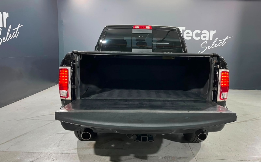 ram classic 5.7 v8 gasolina laramie cd 4x4 automatico 5.6 4p 20228