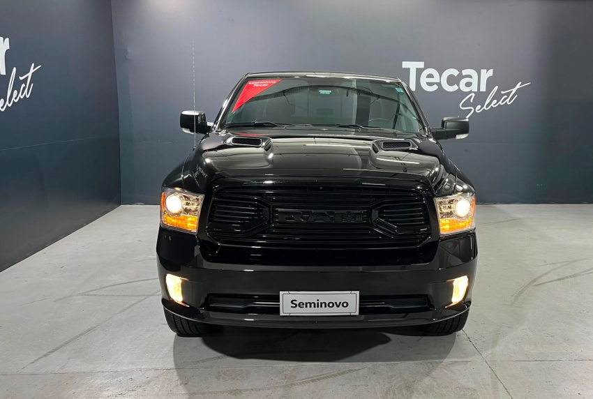 ram classic 5.7 v8 gasolina laramie cd 4x4 automatico 5.6 4p 20221