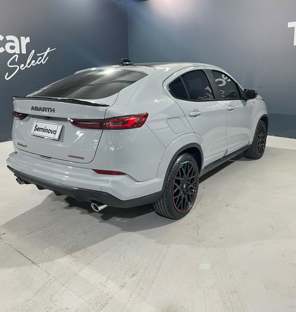 Fiat Fastback Abarth 1.3 Turbo 270 Flex 20254