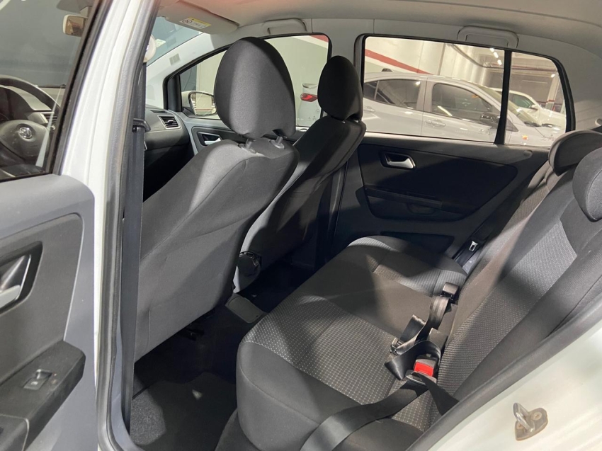 volkswagen fox 1.6 msi total flex connect 4p manual 1.5 201911