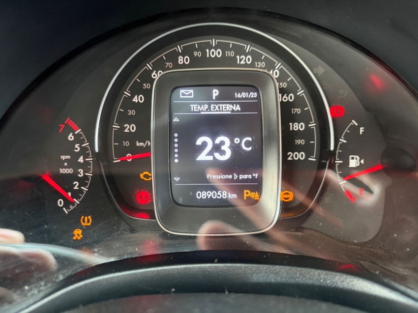 fiat strada 1.0 turbo 200 flex edizione 25 cd cvt 4p automatico 20244