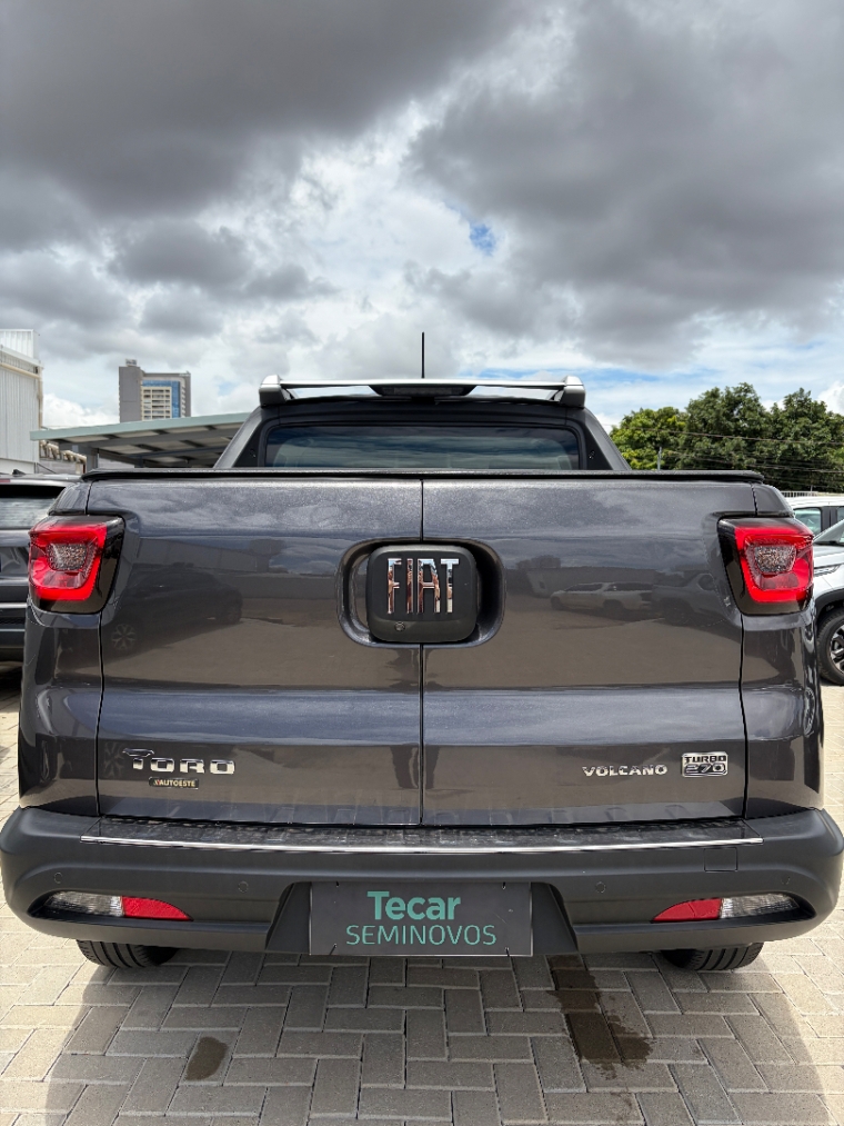 fiat toro 1.3 turbo 270 flex volcano at6 4p automatico 20252