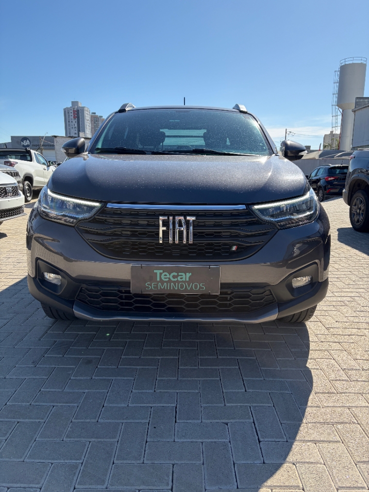 fiat strada 1.3 firefly flex volcano cd cvt 4p automatico 2024