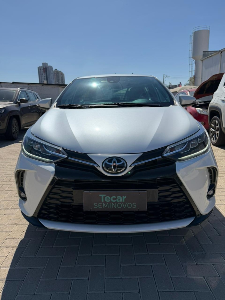 toyota yaris 1.5 16v flex sedan xls multidrive 4p automatico 20251