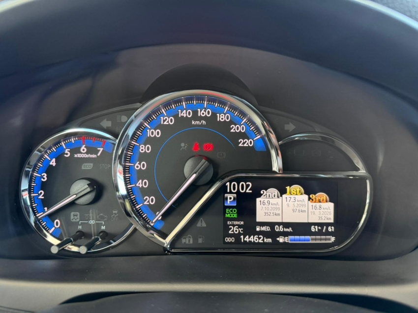 toyota yaris 1.5 16v flex sedan xls multidrive 4p automatico 20255