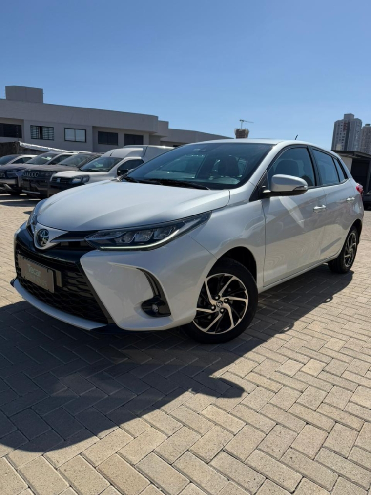 toyota yaris 1.5 16v flex sedan xls multidrive 4p automatico 2025