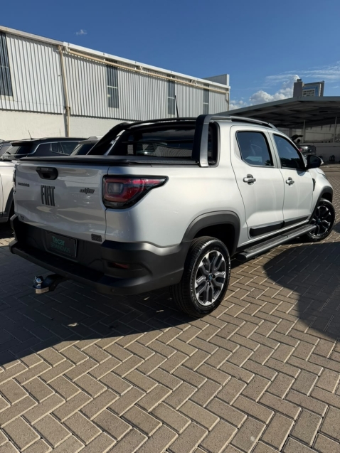 fiat strada 1.0 turbo 200 flex ultra cd cvt 4p automatico 20243