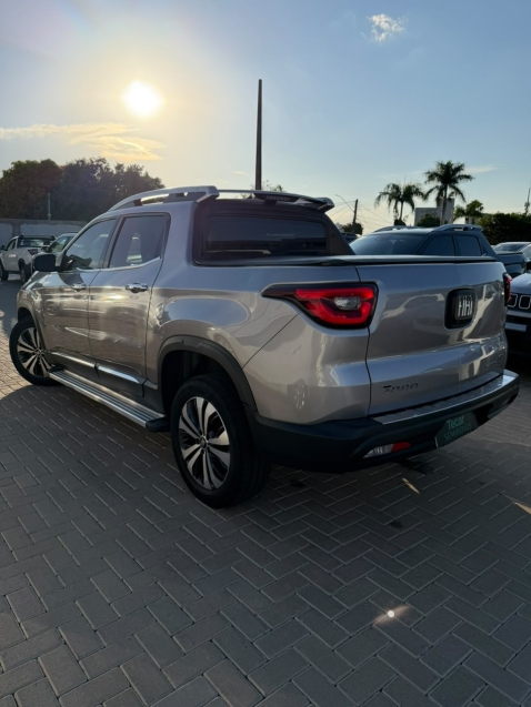 fiat toro 1.3 turbo 270 flex volcano at6 4p automatico 20243