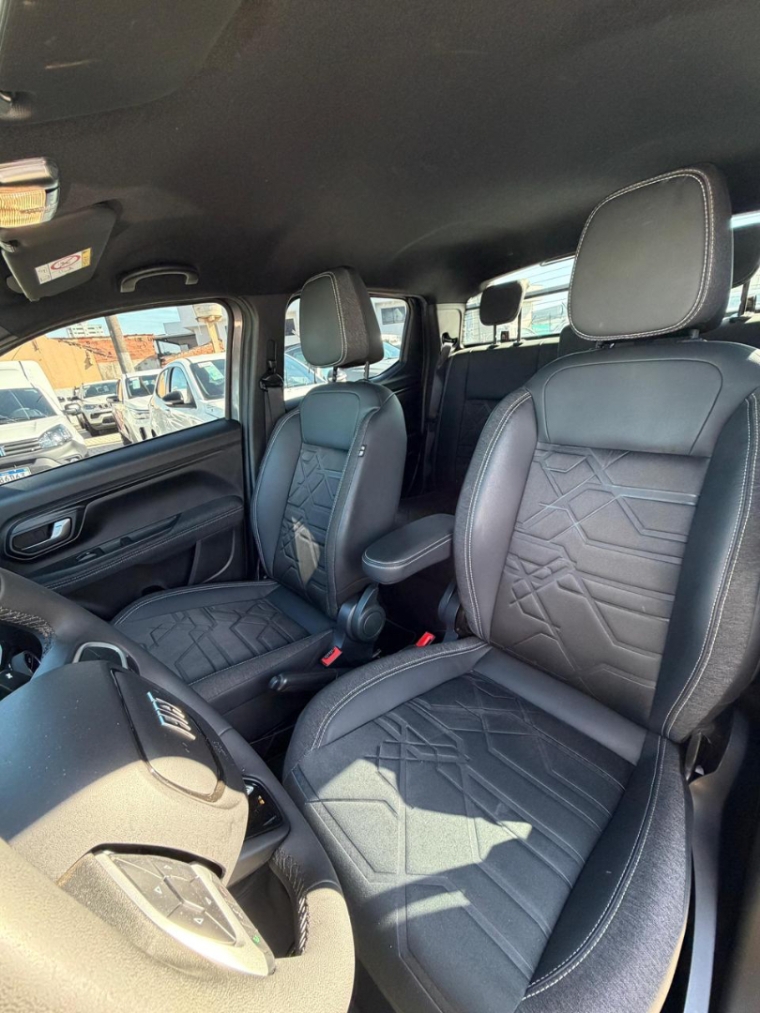 fiat strada 1.3 firefly flex volcano cd cvt 4p automatico 20245