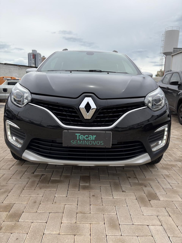 renault captur 1.6 16v sce flex bose x-tronic 4p automatico 20201