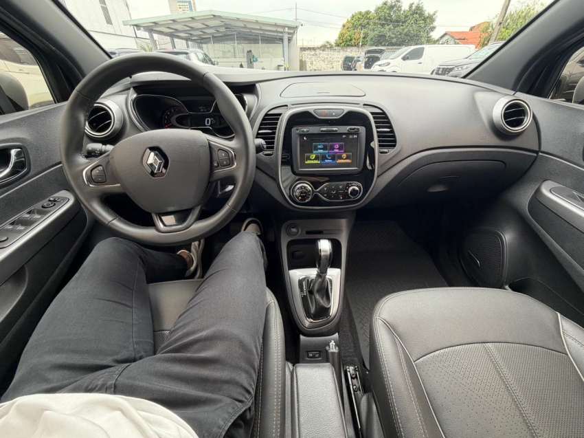 renault captur 1.6 16v sce flex bose x-tronic 4p automatico 20203