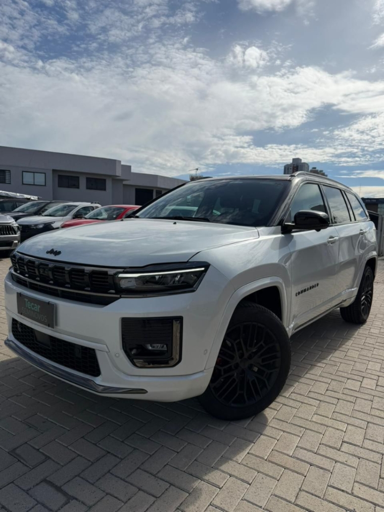 jeep commander 2.0 hurricane 4 turbo gasolina blackhawk at9 4p automatico 2026