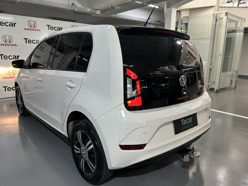 volkswagen up 1.0 tsi pepper 12v flex 4p manual.
