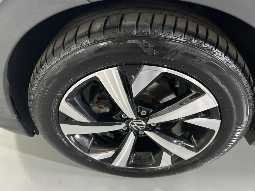 volkswagen nivus 1.0 200 tsi total flex highline automatico 4p 2021