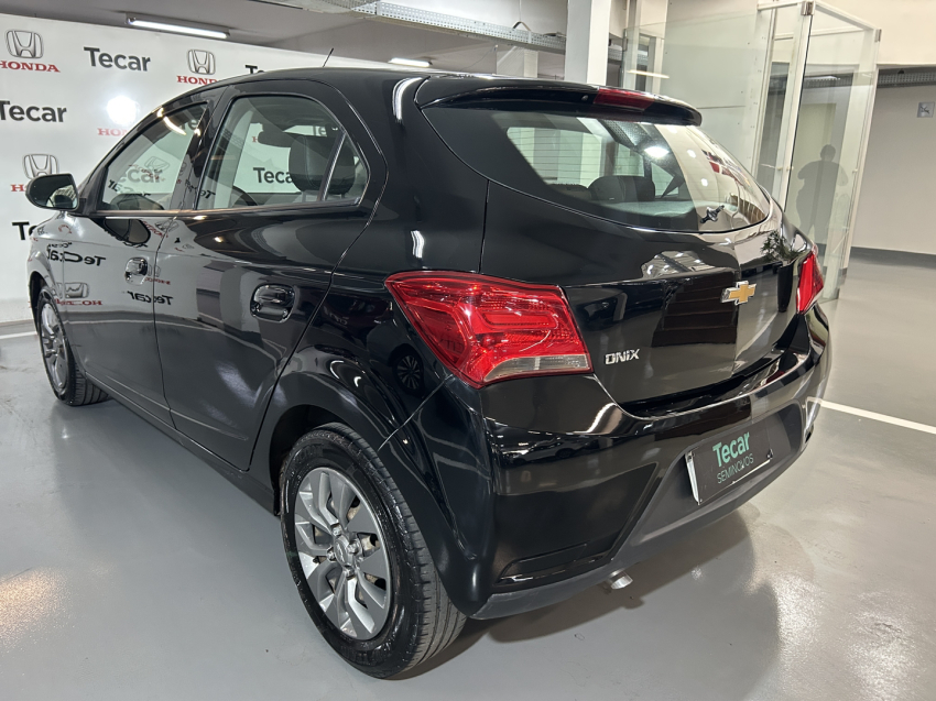 chevrolet onix 1.4 mpfi advantage 8v flex 4p automatico 20194 chevrolet onix 1.4 mpfi advantage 8v flex 4p automatico 20194