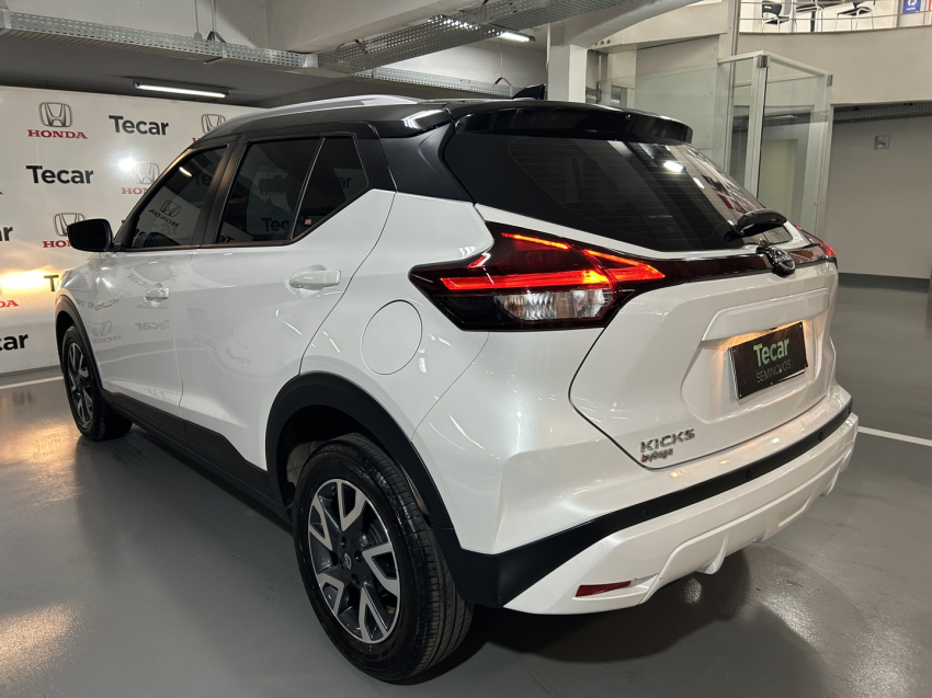 nissan kicks 1.6 16v flexstart sense xtronic flex 4p automatico 2024