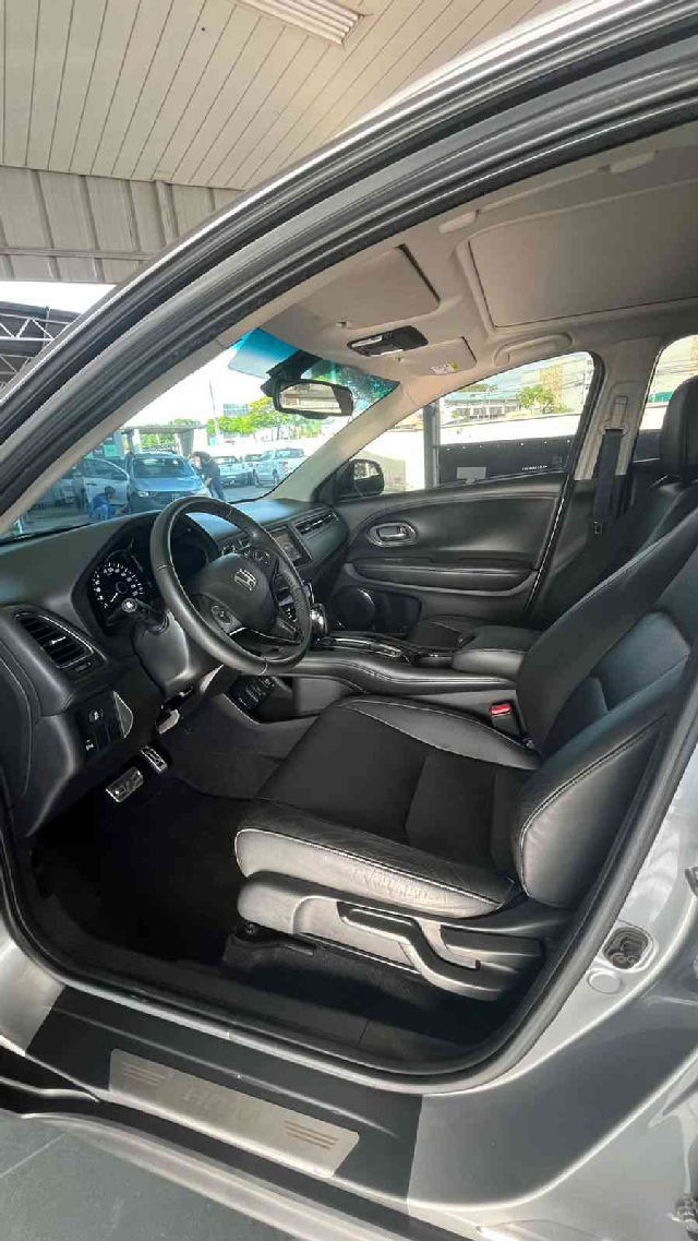 honda hr-v 1.5 16v turbo gasolina touring 4p automatico 20206 honda hr-v 1.5 16v turbo gasolina touring 4p automatico 20206