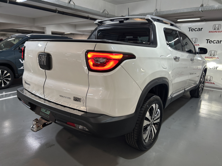 fiat toro 1.3 turbo 270 flex volcano at6 4p automatico 20241